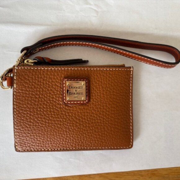 Dooney & Bourke Pebble Grain Zip Top Card Case Wristlet Caramel - Picture 2 of 8